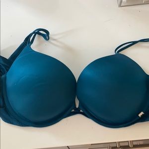 Victoria’s secret very sexy push up 36D